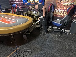 直立式滾刷吸塵