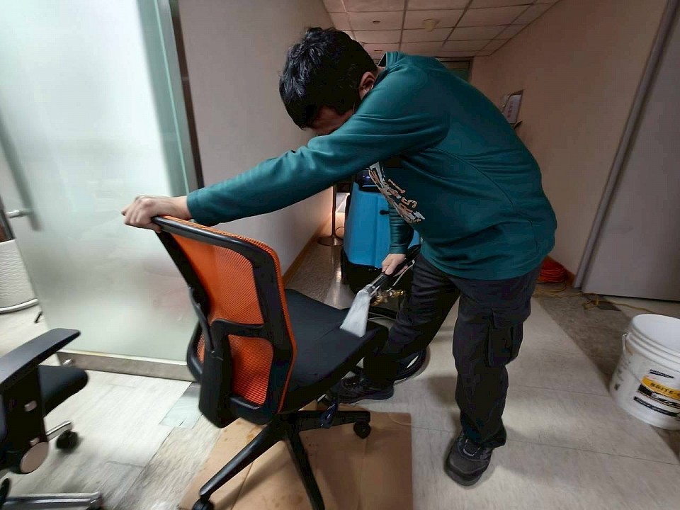 辦公椅清洗、回收髒污及藥劑